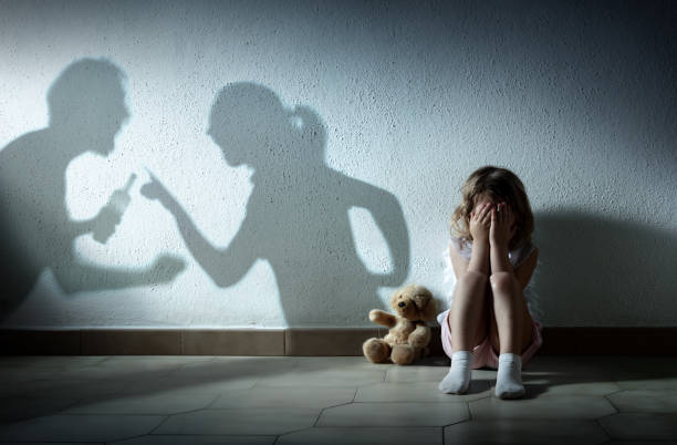 Bạo lực gia đình ảnh hưởng nhiều đến trẻ con.