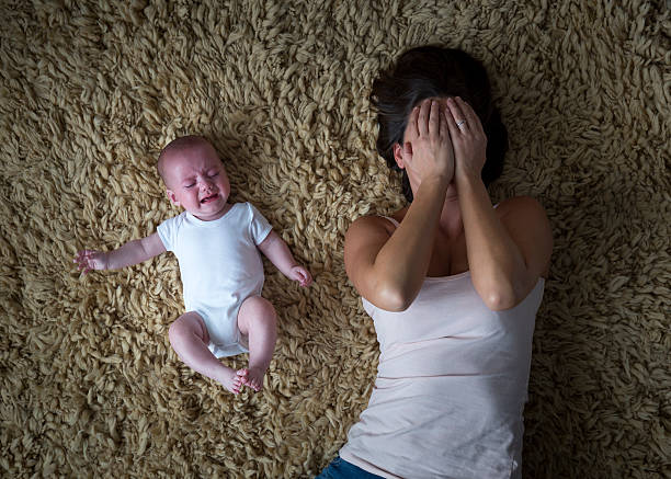 Sốc tâm lý sau khi sinh con đầu lòng: Nguyên nhân và hệ lụy