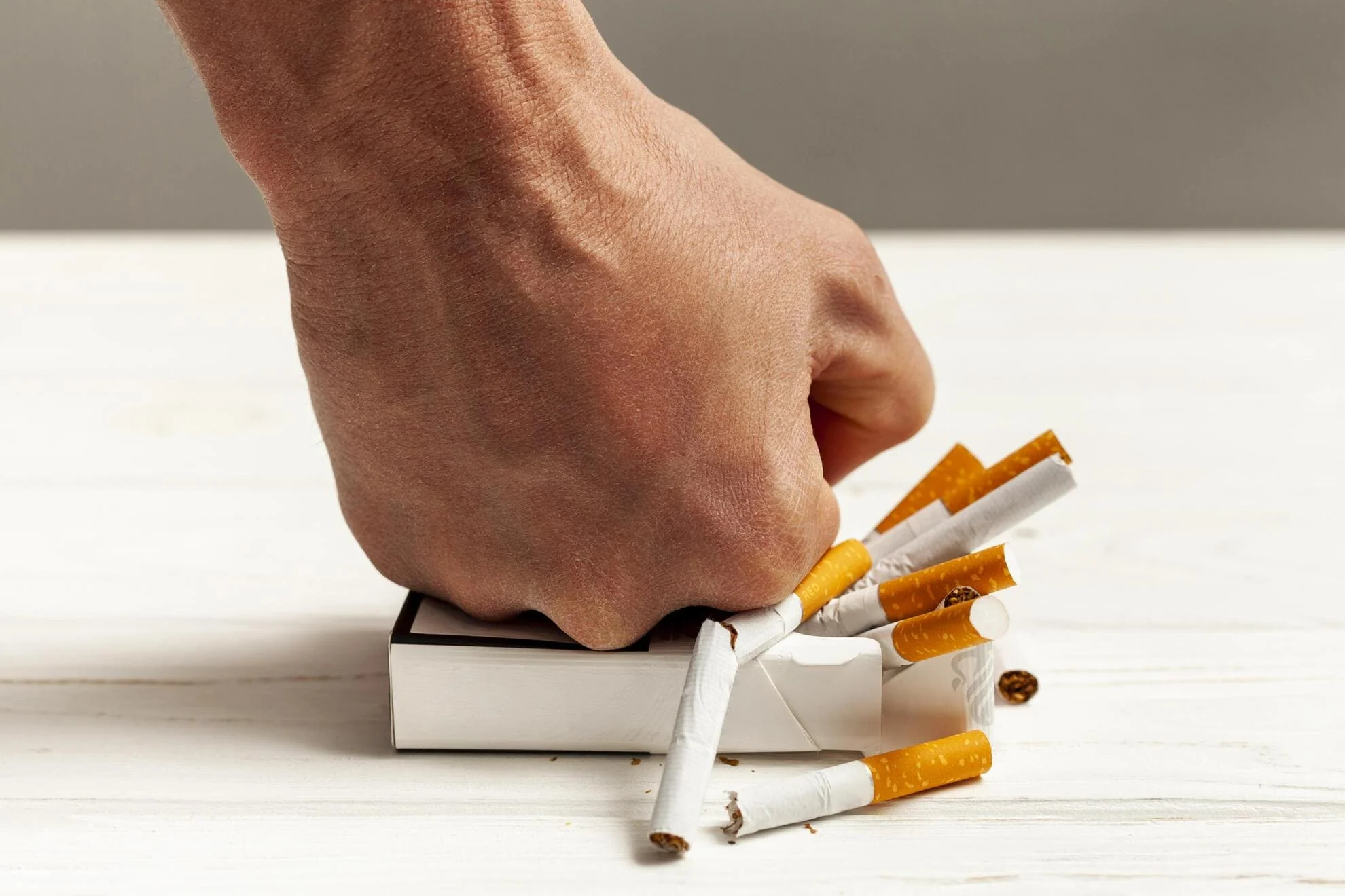 Người mắc rối loạn lo âu cần bỏ thuốc lá
