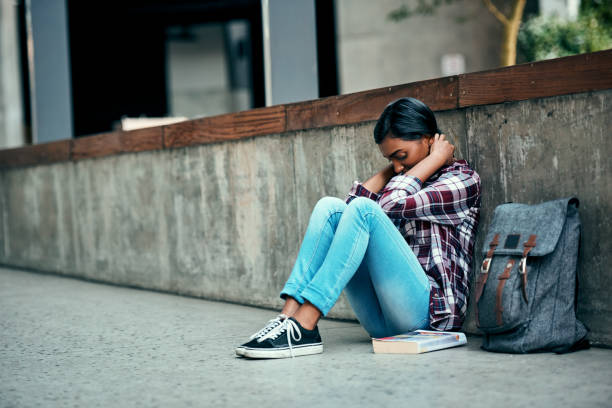 Nguyên nhân dẫn đến trầm cảm học đường là gì?