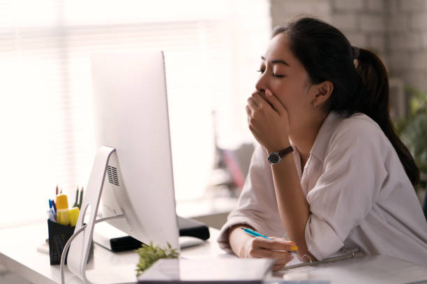 Bữa tiệc tất niên cũng tạo áp lực mệt mỏi cho nhiều dân văn phòng